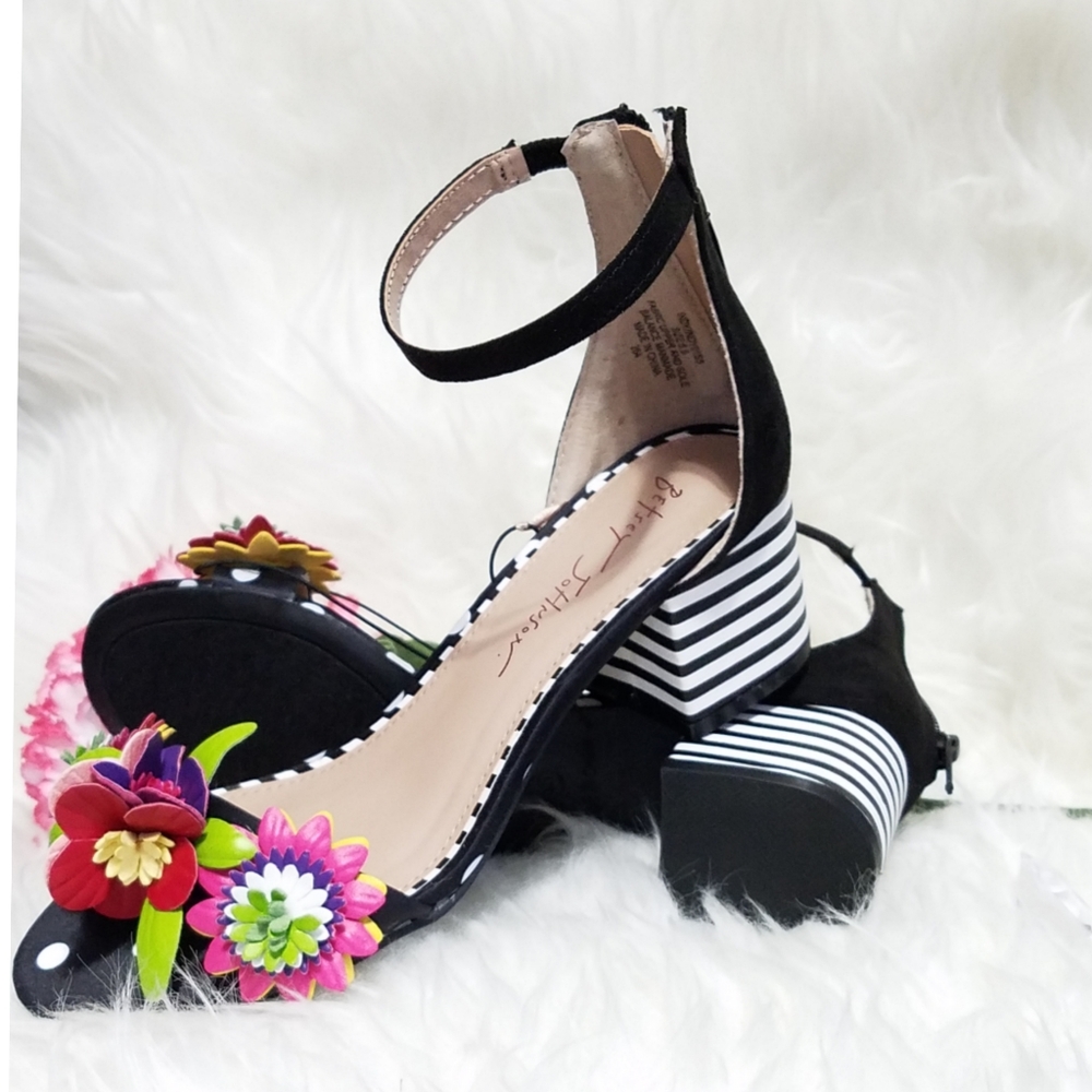 BETSEY JOHNSON INDY FLORAL SANDALS SHOES SZ - Picture 3 of 13